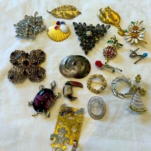 Brooches variety of vintage brooches